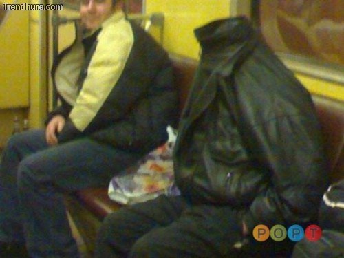 Menschen in der U-Bahn