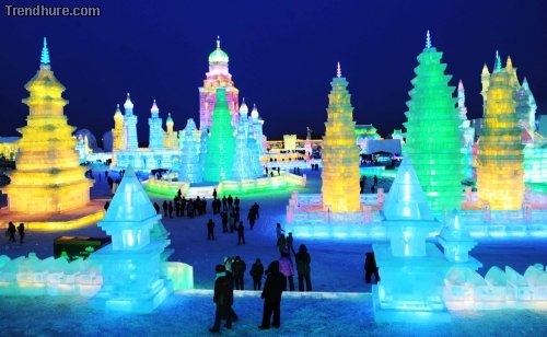 Ice and Snow-Festival