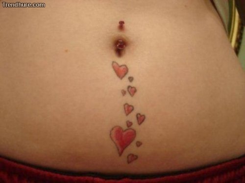 Bauchnabel-Tattoos