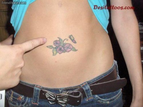Bauchnabel-Tattoos